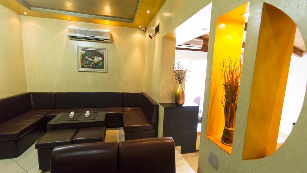 Vila 57 Hotel 티라나 외부 사진